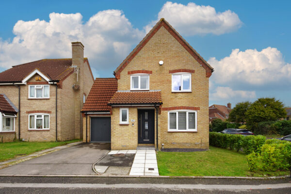 Foxfield Avenue, Bradley Stoke, Bristol