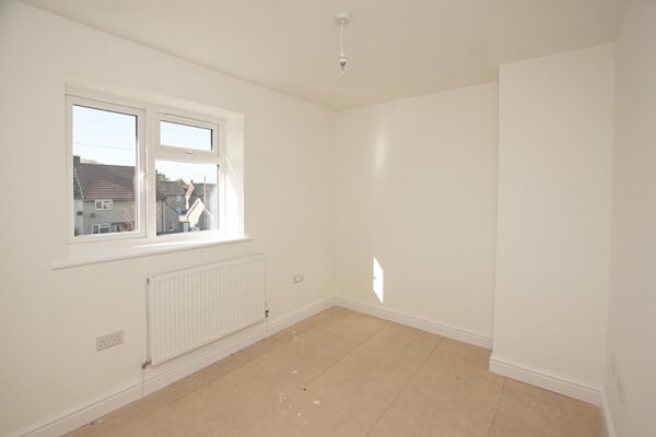 Mead Road, Bristol, BS37