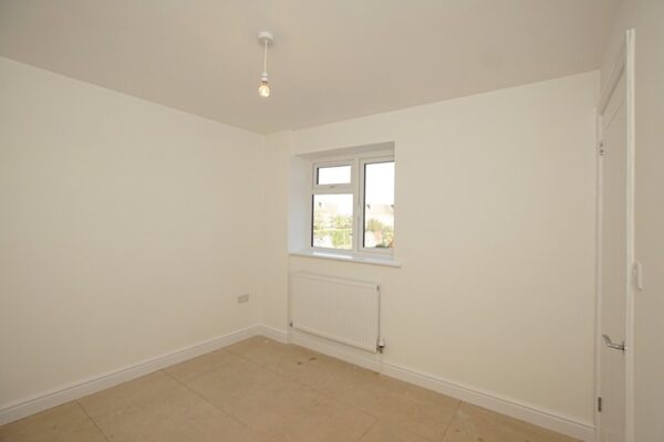 Mead Road, Bristol, BS37