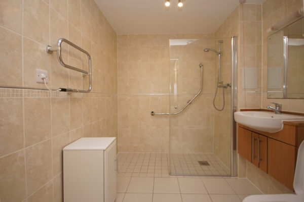 Coopers Court, Yate