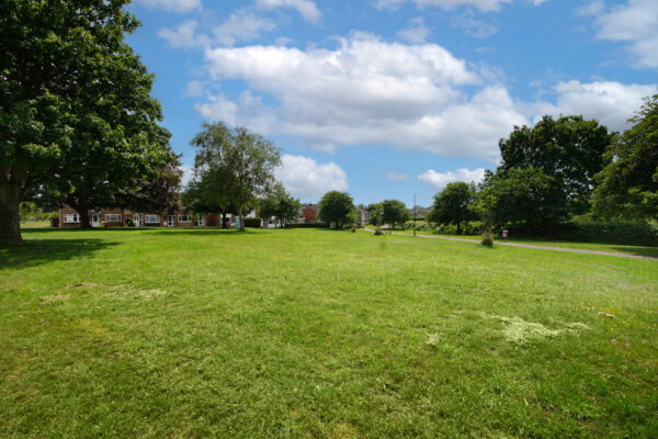Bredon, Yate