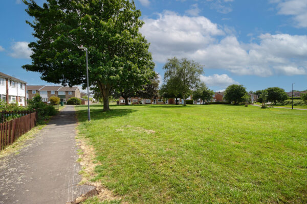 Bredon, Yate