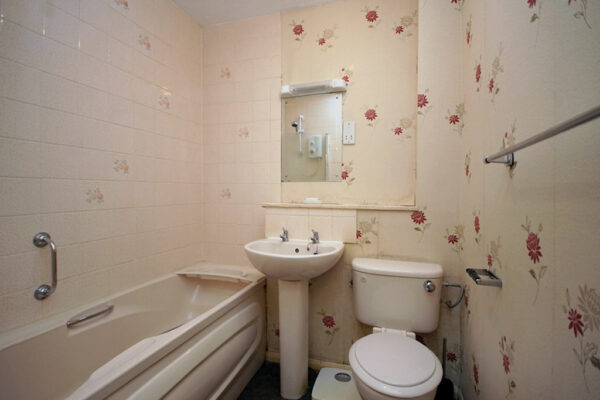 Fountain Court, Abbotswood