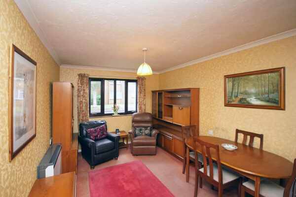 Fountain Court, Abbotswood