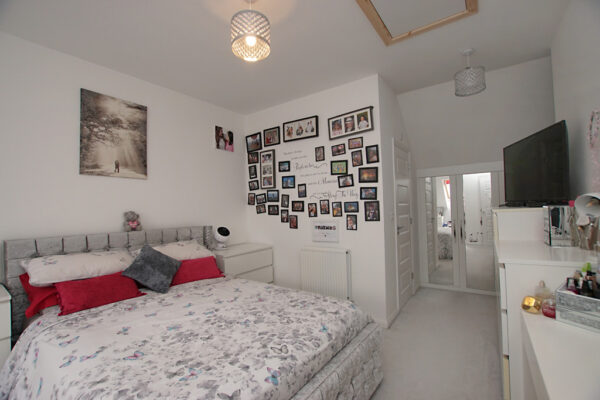 Clayhill Drive, Brimsham Park, Yate