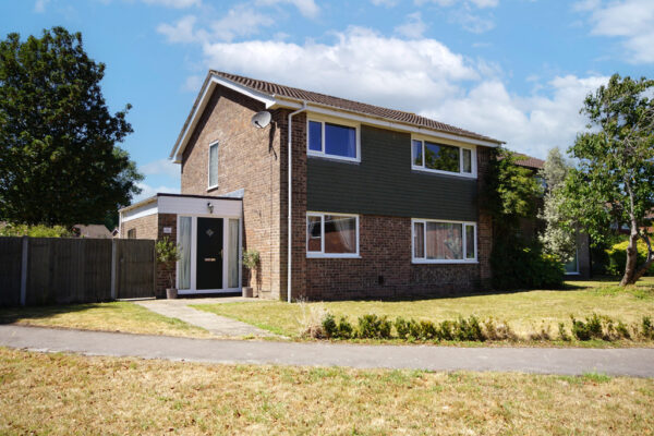 Somerset Avenue, Yate