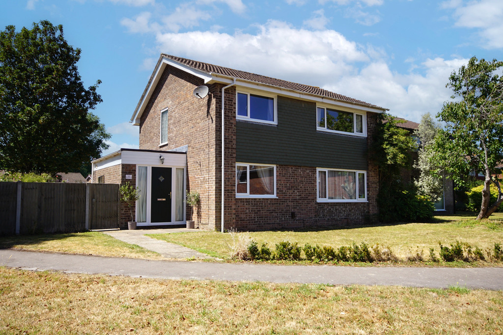 Somerset Avenue, Yate