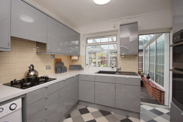 Highworth Crescent, Yate