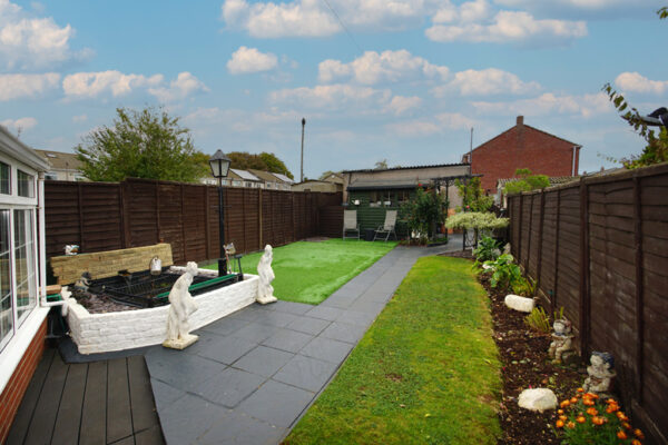 Highworth Crescent, Yate