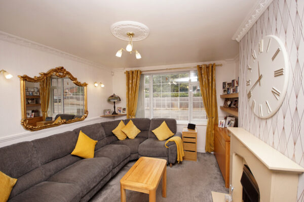 Highworth Crescent, Yate