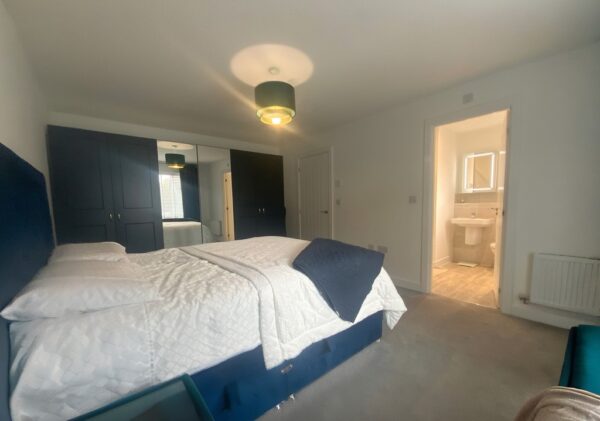 Reeves Gardens, Yate