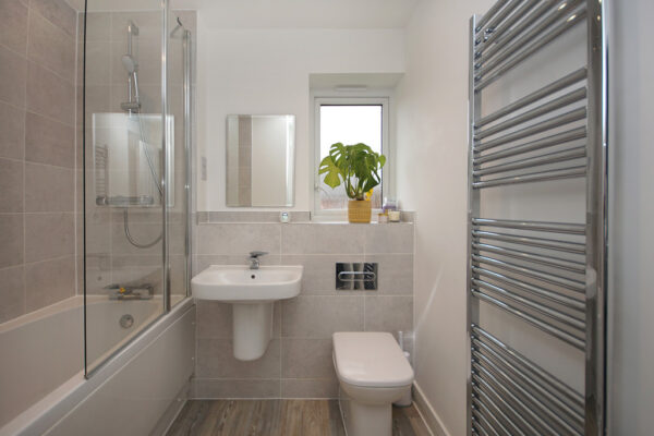 Reeves Gardens, Yate