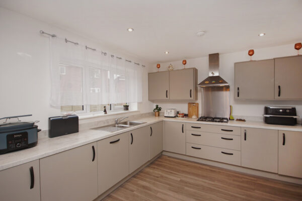 Reeves Gardens, Yate