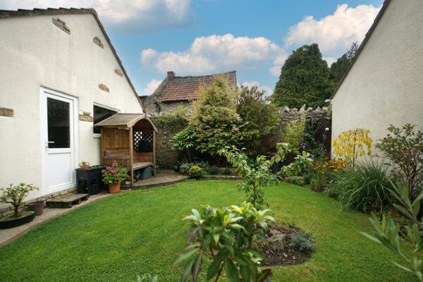 Inglestone Road, Wickwar