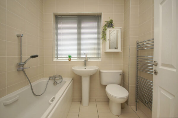 Inglestone Road, Wickwar