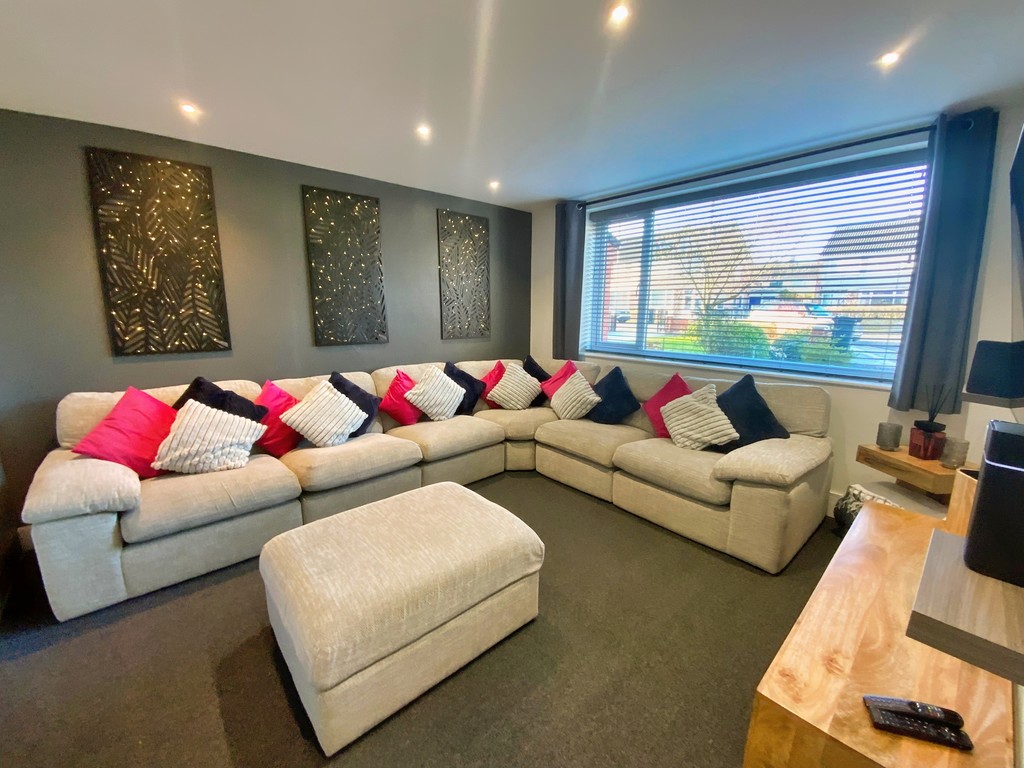 Frome Way, Winterbourne