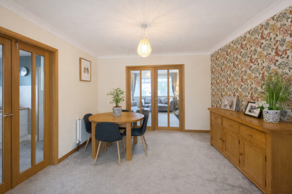 Tyndale Avenue, Yate