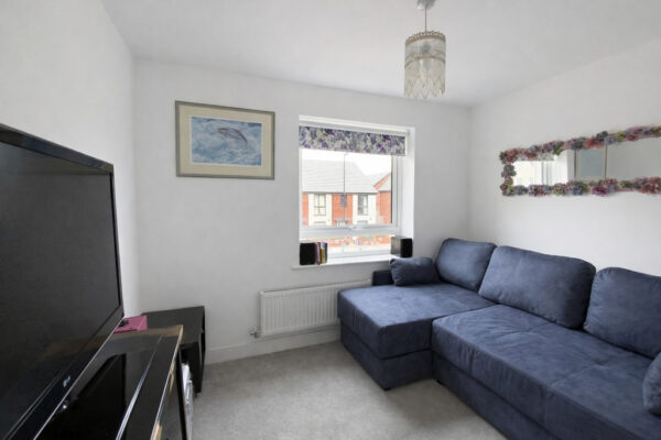 Dowsell Way, Yate
