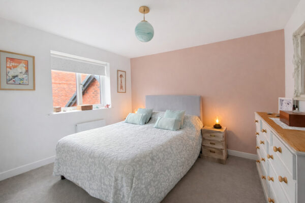 Dowsell Way, Yate