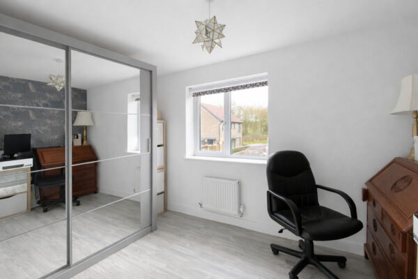 Dowsell Way, Yate