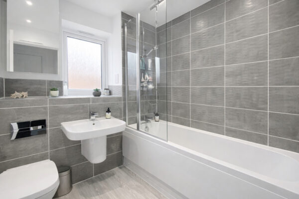 Dowsell Way, Yate