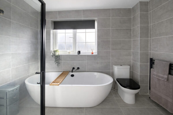 Somerset Avenue, Yate