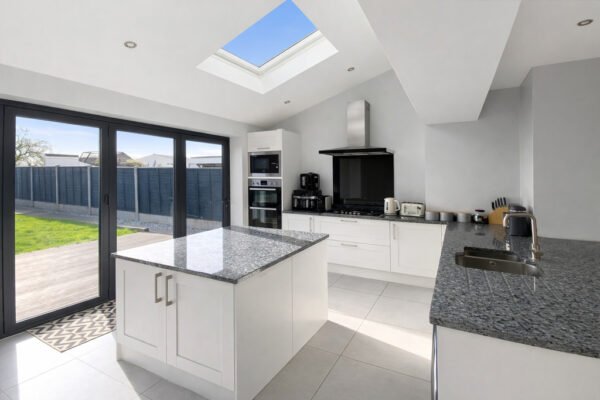 Somerset Avenue, Yate