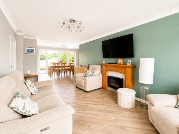 Nightingale Close, Frampton Cotterell, Bristol