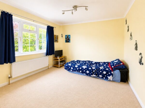 Cornwall Crescent, Yate, Bristol