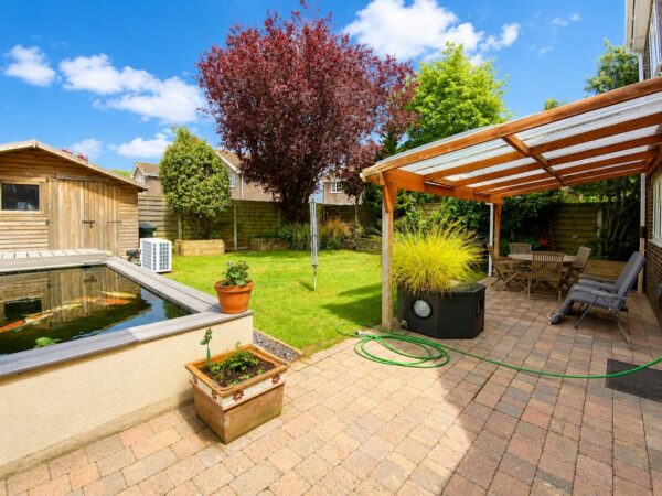 Cornwall Crescent, Yate, Bristol