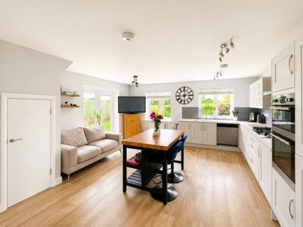 Harford Close, Bristol, BS37