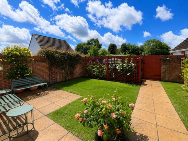 Wotton Road, Bristol, BS37
