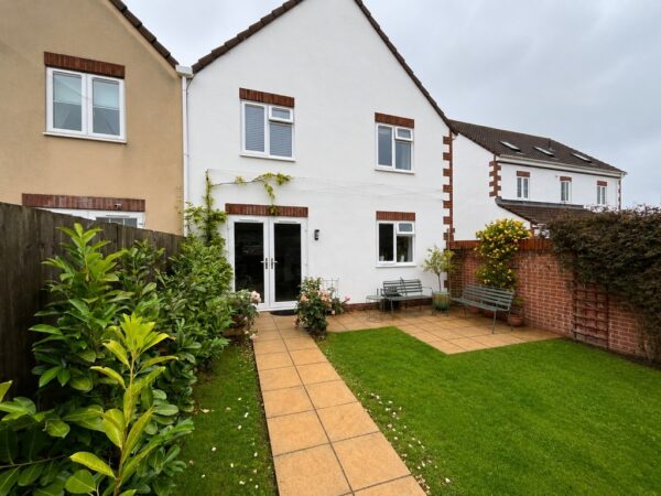 Wotton Road, Bristol, BS37
