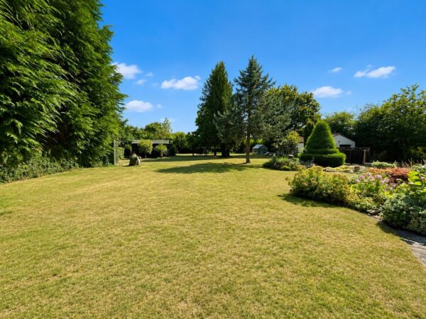 Chaingate Lane, Iron Acton, Bristol