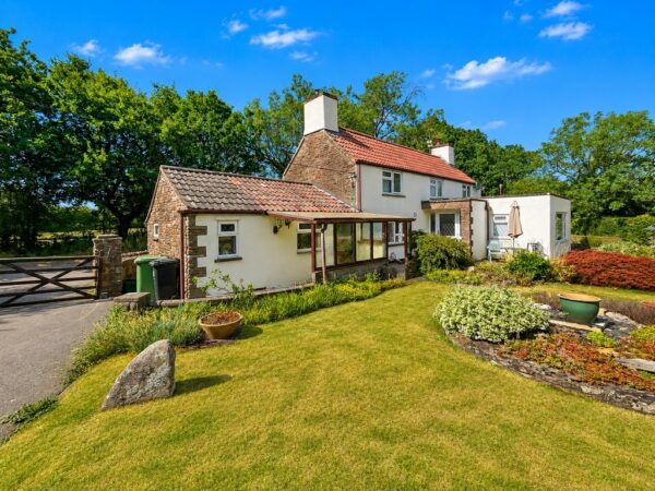 Chaingate Lane, Iron Acton, Bristol