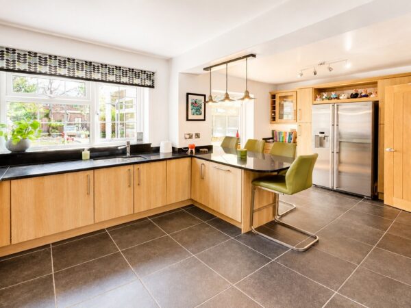 Cornwall Crescent, Bristol, BS37
