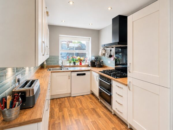 Churchill Gardens, Bristol, BS37