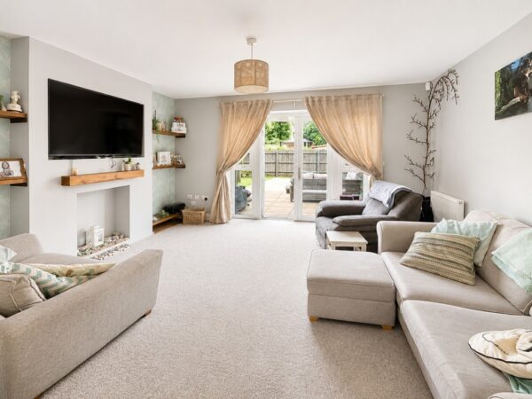 Churchill Gardens, Bristol, BS37
