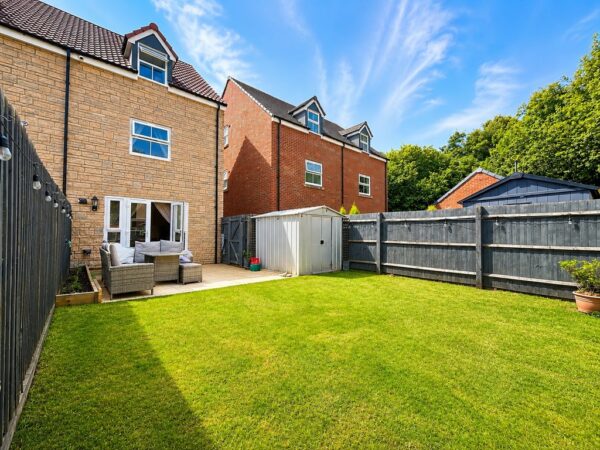 Churchill Gardens, Bristol, BS37