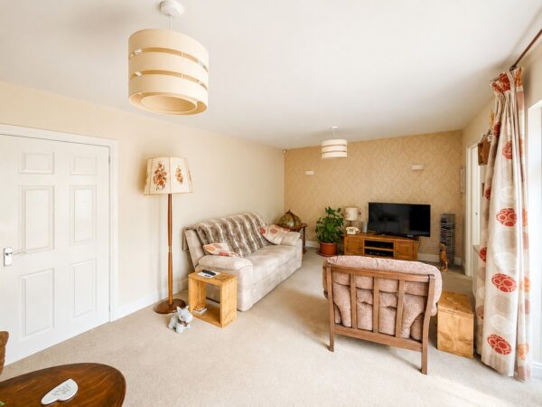 Bourne Close, Winterbourne, Bristol