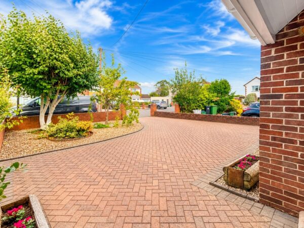 Bourne Close, Winterbourne, Bristol