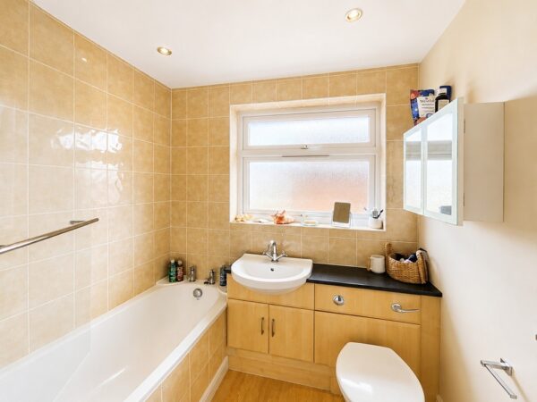Bourne Close, Winterbourne, Bristol