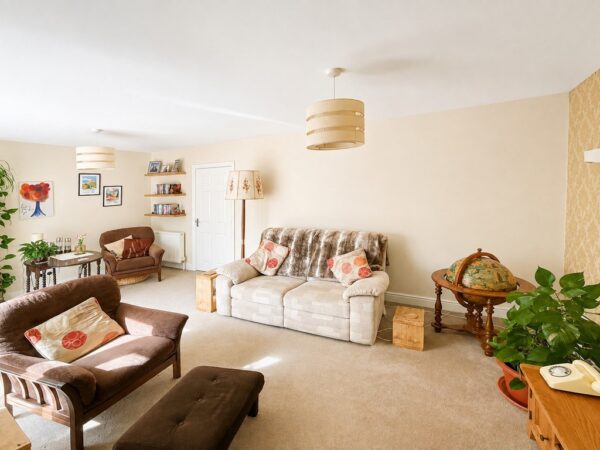Bourne Close, Winterbourne, Bristol