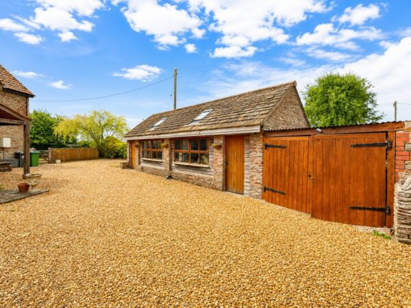 Chaingate Lane, Iron Acton, Bristol