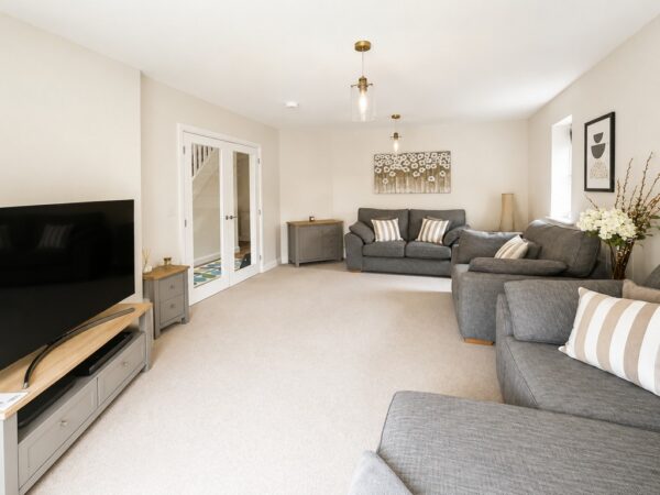 Harford Close, Bristol, BS37