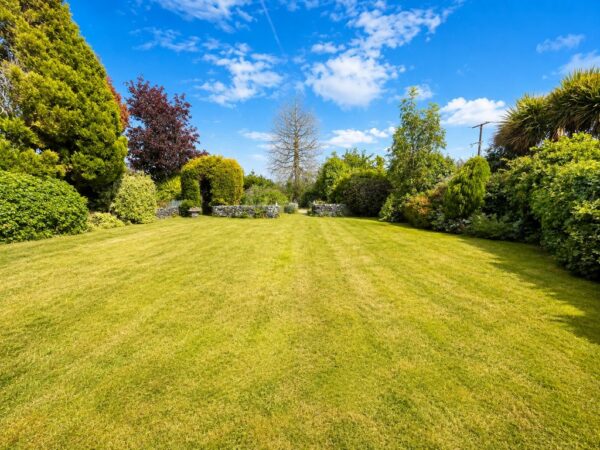 Frampton End Road, Bristol, BS36
