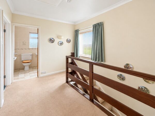 Englands Crescent, Bristol, BS36