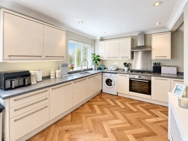 Lancaster Road, Bristol, BS37
