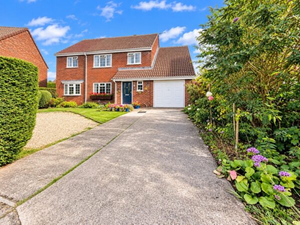 Cornwall Crescent, Bristol, BS37