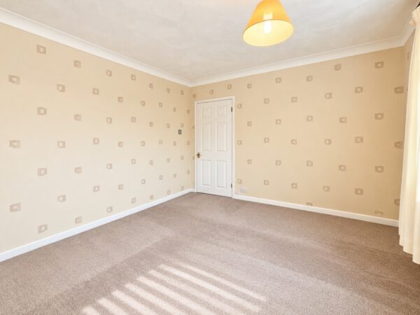 Highworth Crescent, Bristol, BS37